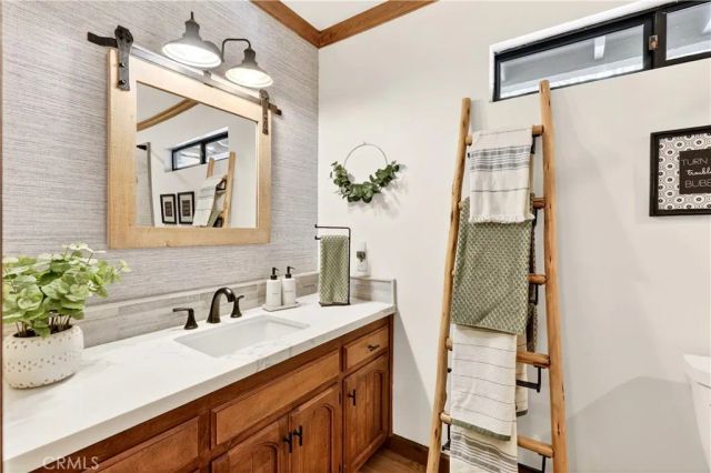 360 Riviera Drive, Lake Arrowhead, CA 92352