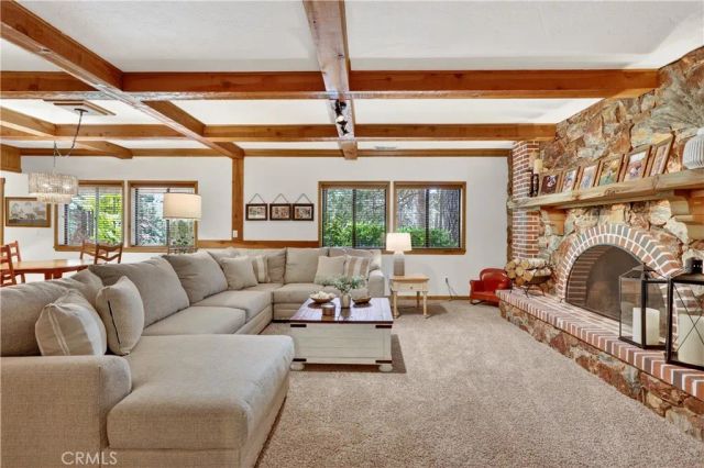 360 Riviera Drive, Lake Arrowhead, CA 92352
