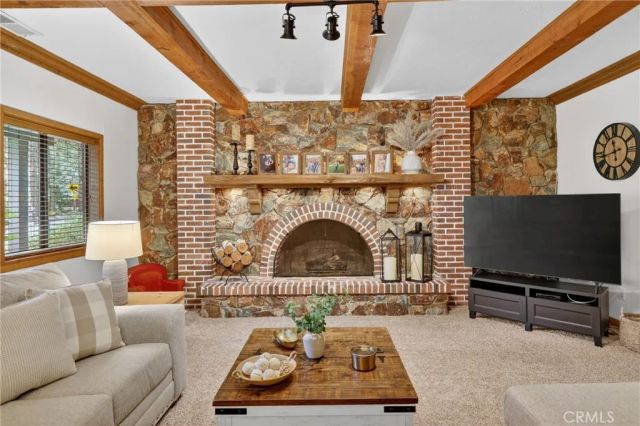 360 Riviera Drive, Lake Arrowhead, CA 92352