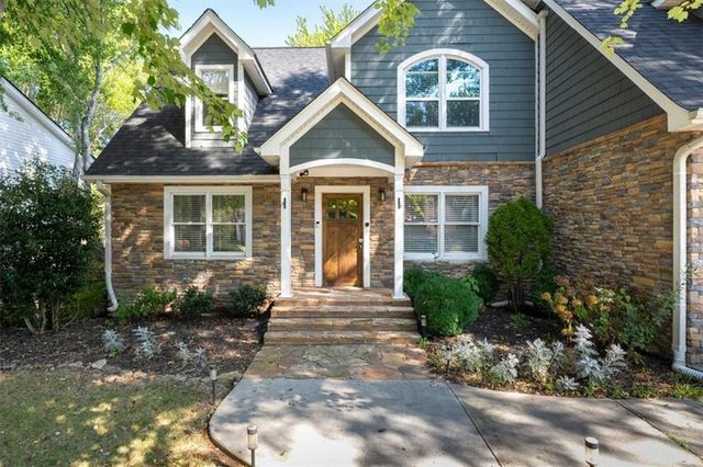 1160 Thornwell NE Drive, Brookhaven, GA 30319