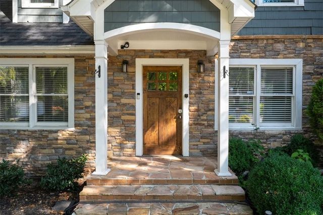 1160 Thornwell NE Drive, Brookhaven, GA 30319