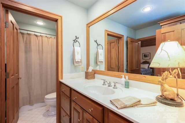 132 Red Bird Circle, Lake Toxaway, NC 28747