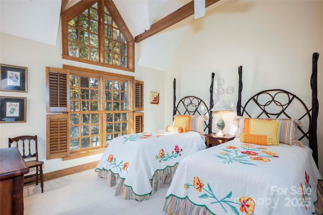 132 Red Bird Circle, Lake Toxaway, NC 28747