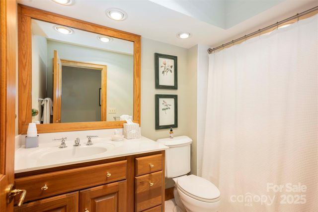 132 Red Bird Circle, Lake Toxaway, NC 28747