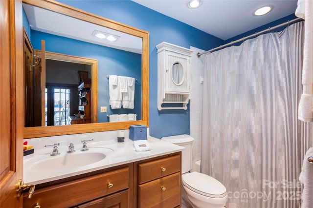 132 Red Bird Circle, Lake Toxaway, NC 28747