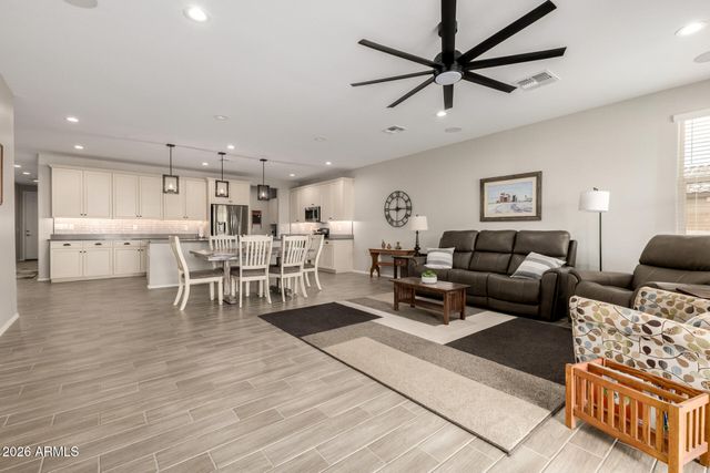 2054 E ENTORO Drive, Casa Grande, AZ 85122