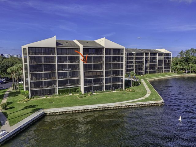 11390 Twelve Oaks Way 420, North Palm Beach, FL 33408