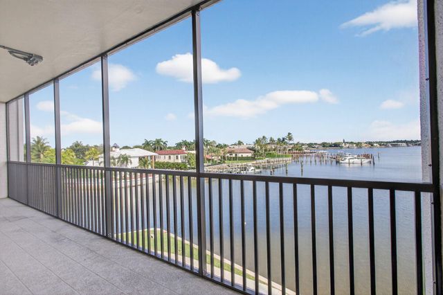 11390 Twelve Oaks Way 420, North Palm Beach, FL 33408