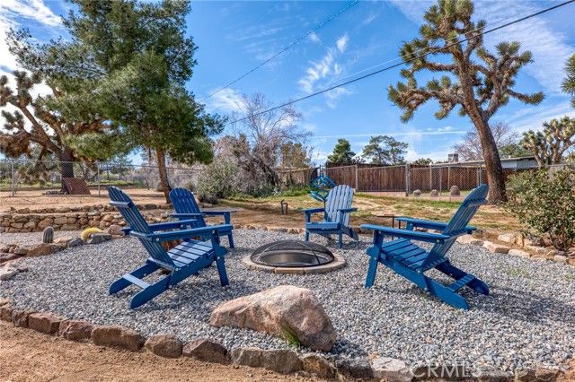 7432 Dumosa, Yucca Valley, CA 92284