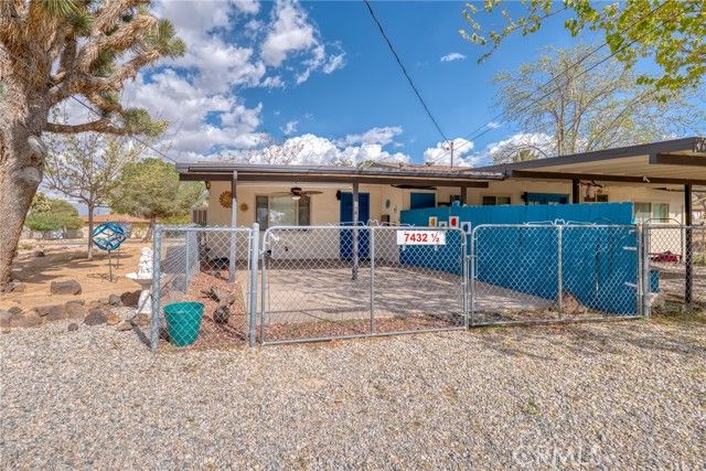 7432 Dumosa, Yucca Valley, CA 92284