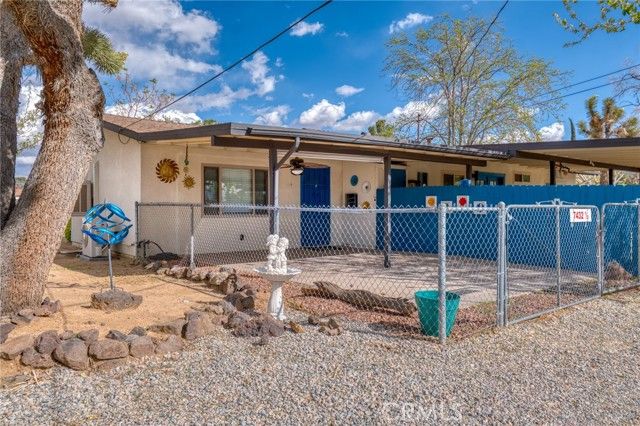 7432 Dumosa, Yucca Valley, CA 92284