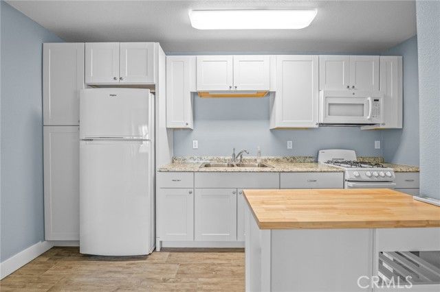 7432 Dumosa, Yucca Valley, CA 92284