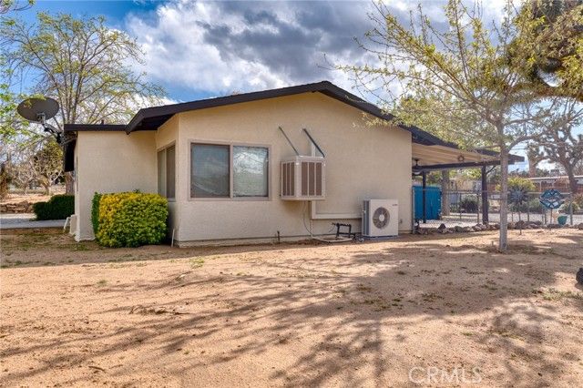 7432 Dumosa, Yucca Valley, CA 92284