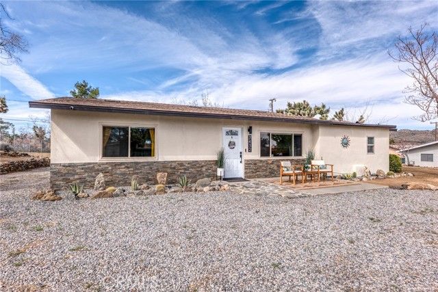 7432 Dumosa, Yucca Valley, CA 92284