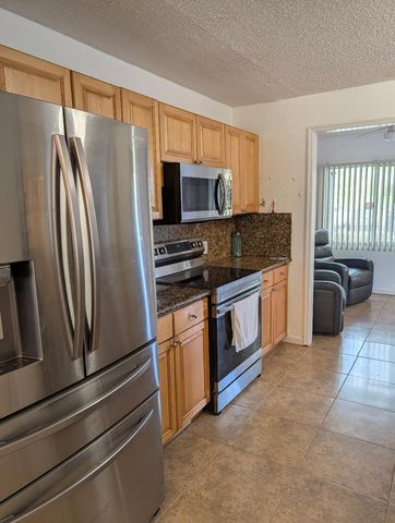 800 SW 137th Avenue 112 G, Pembroke Pines, FL 33027