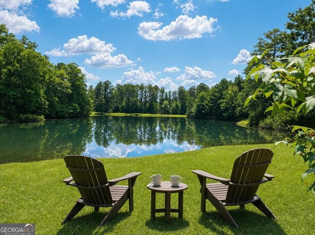 3 Westwood Lake Drive, Newnan, GA 30263