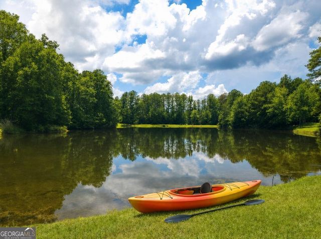 3 Westwood Lake Drive, Newnan, GA 30263