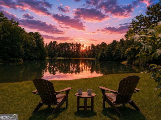 3 Westwood Lake Drive, Newnan, GA 30263