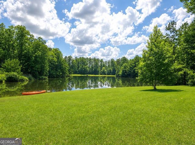 3 Westwood Lake Drive, Newnan, GA 30263