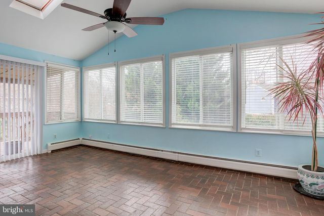 1905 RICHMOND AVE, Woodbridge, VA 22191