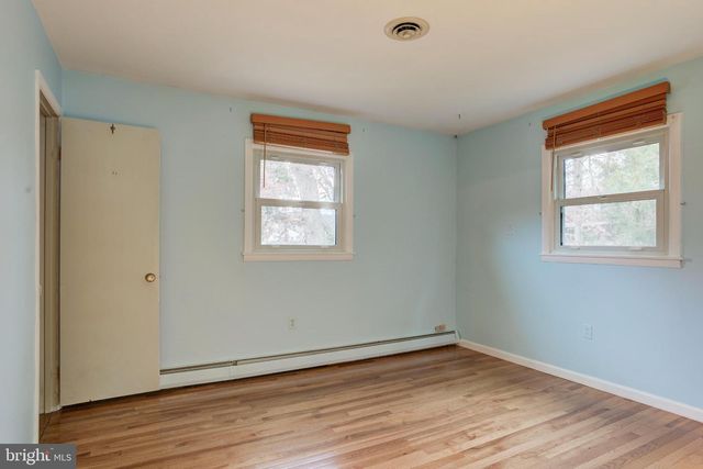 1905 RICHMOND AVE, Woodbridge, VA 22191