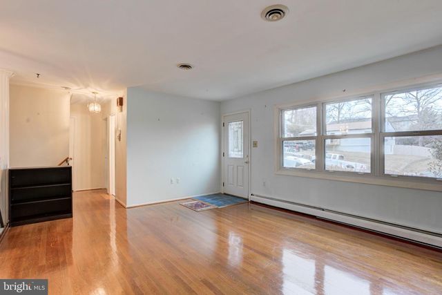 1905 RICHMOND AVE, Woodbridge, VA 22191