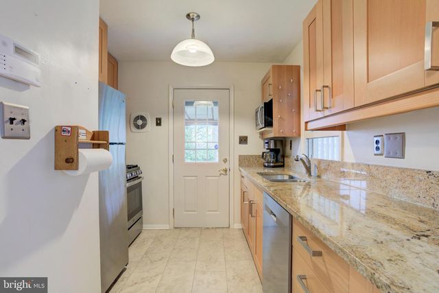 1905 RICHMOND AVE, Woodbridge, VA 22191