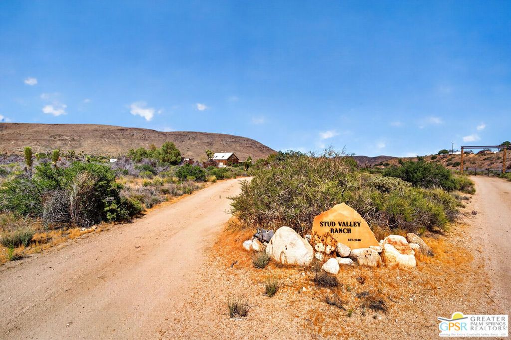 53408 Stud Valley Road, Pioneertown, CA 92268
