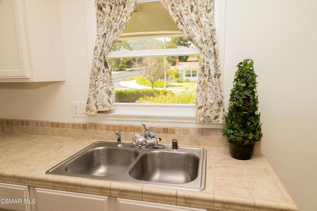 1294 Knollwood Drive, Newbury Park, CA 91320