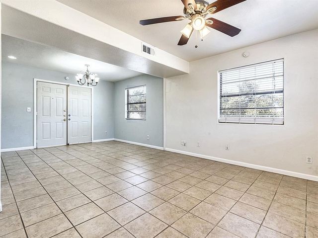 901 Glass DR A, Leander, TX 78641