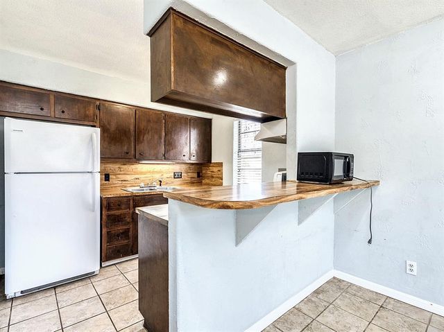 901 Glass DR A, Leander, TX 78641