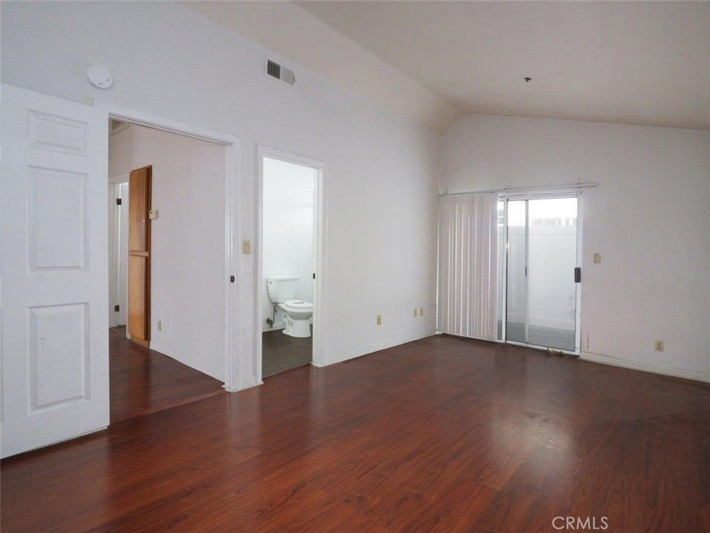 Image 10 of property listing at 3815 W 190th Street, Torrance, CA 90504