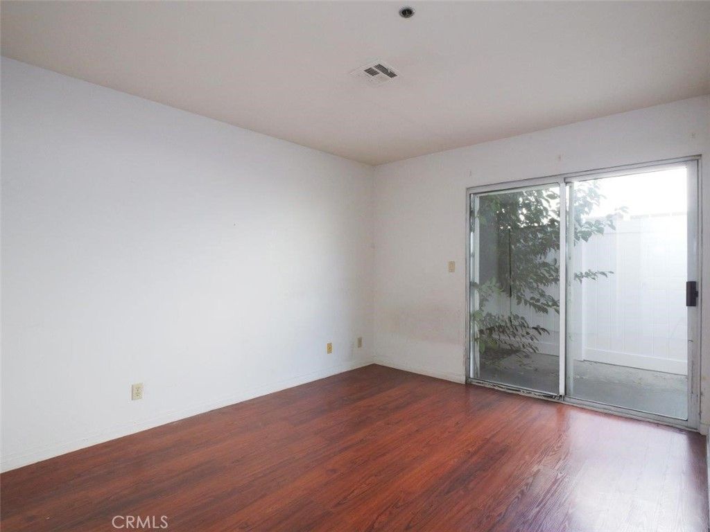 Image 13 of property listing at 3815 W 190th Street, Torrance, CA 90504
