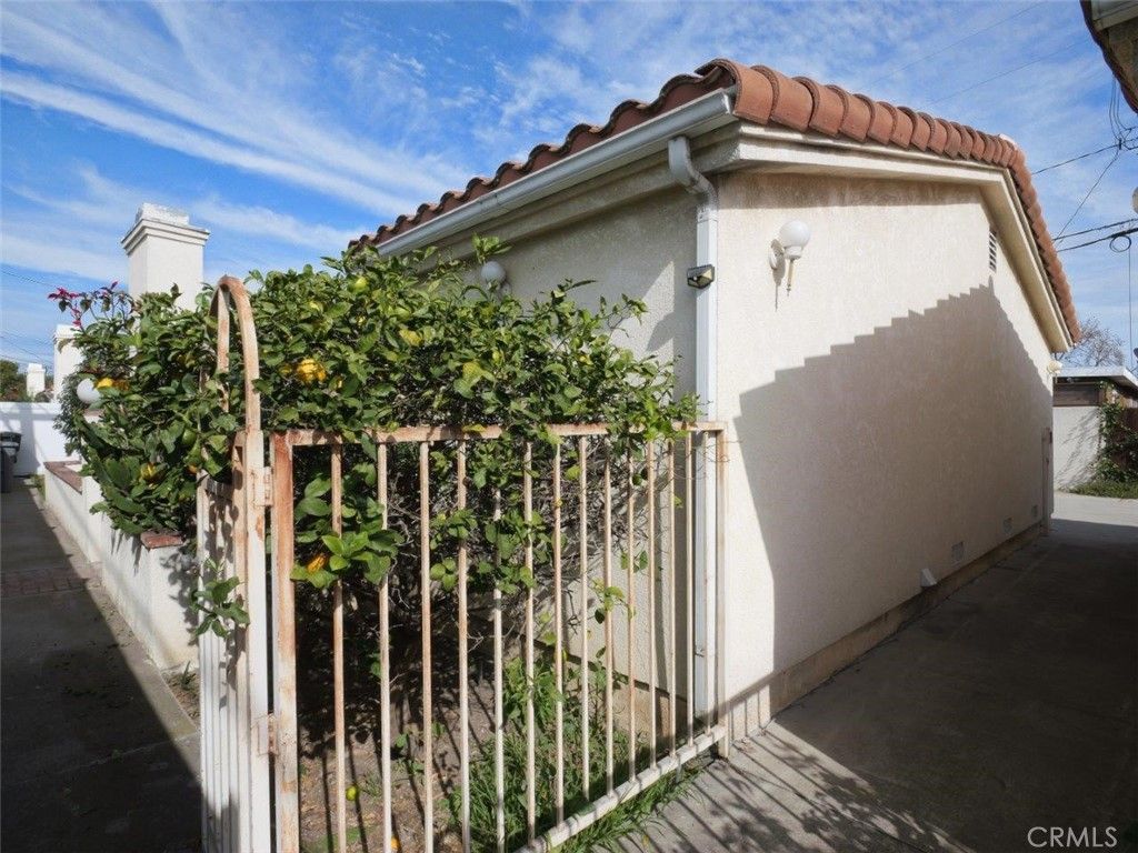 Image 18 of property listing at 3815 W 190th Street, Torrance, CA 90504