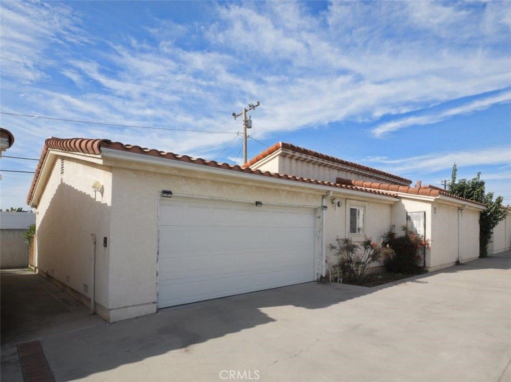 Image 2 of property listing at 3815 W 190th Street, Torrance, CA 90504