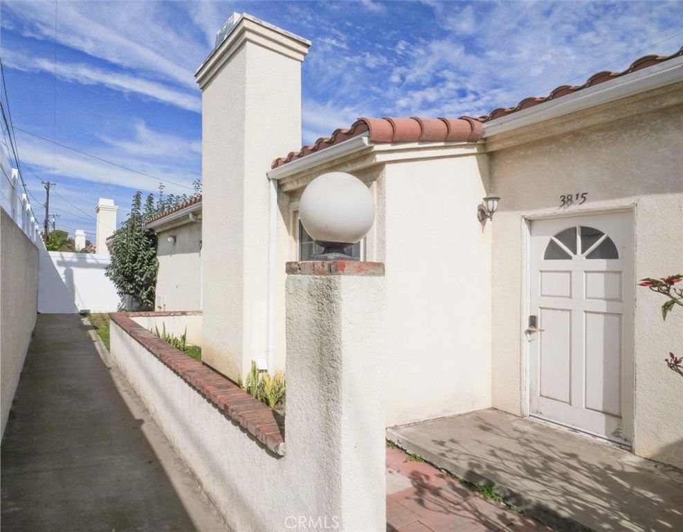 Image 3 of property listing at 3815 W 190th Street, Torrance, CA 90504