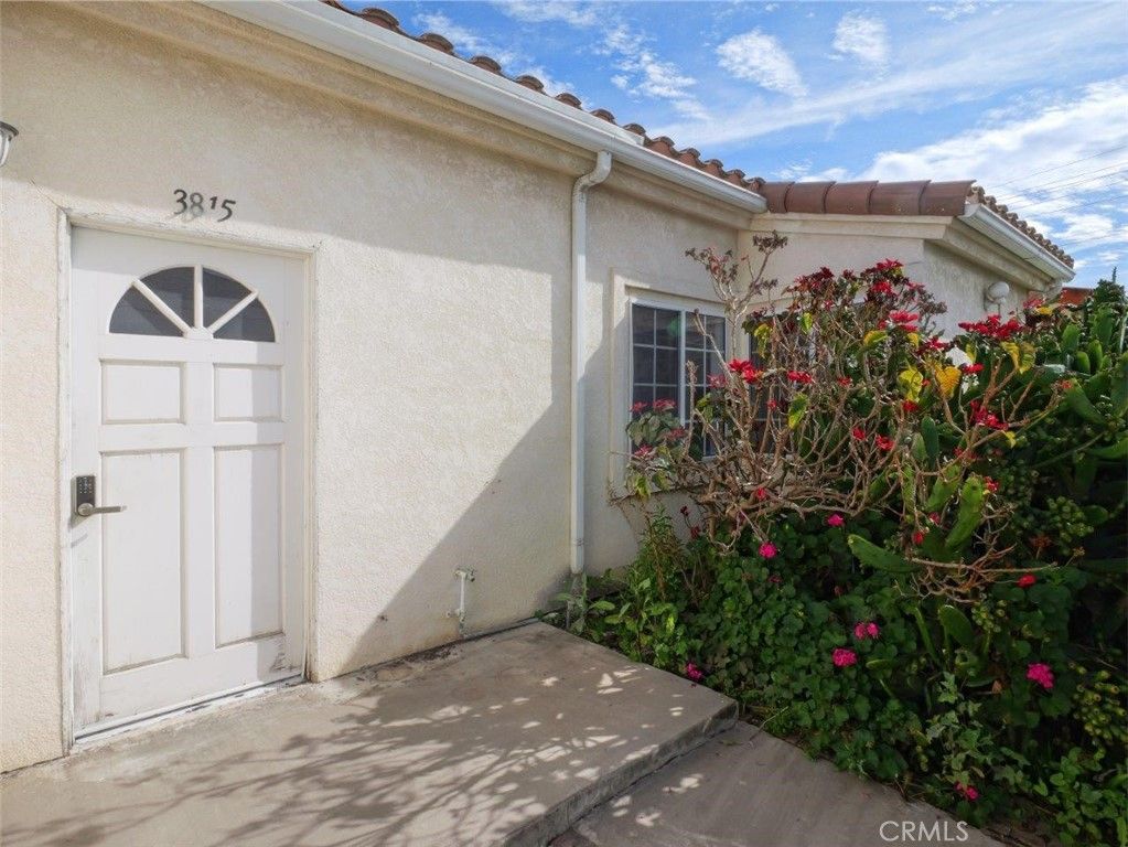 Image 5 of property listing at 3815 W 190th Street, Torrance, CA 90504