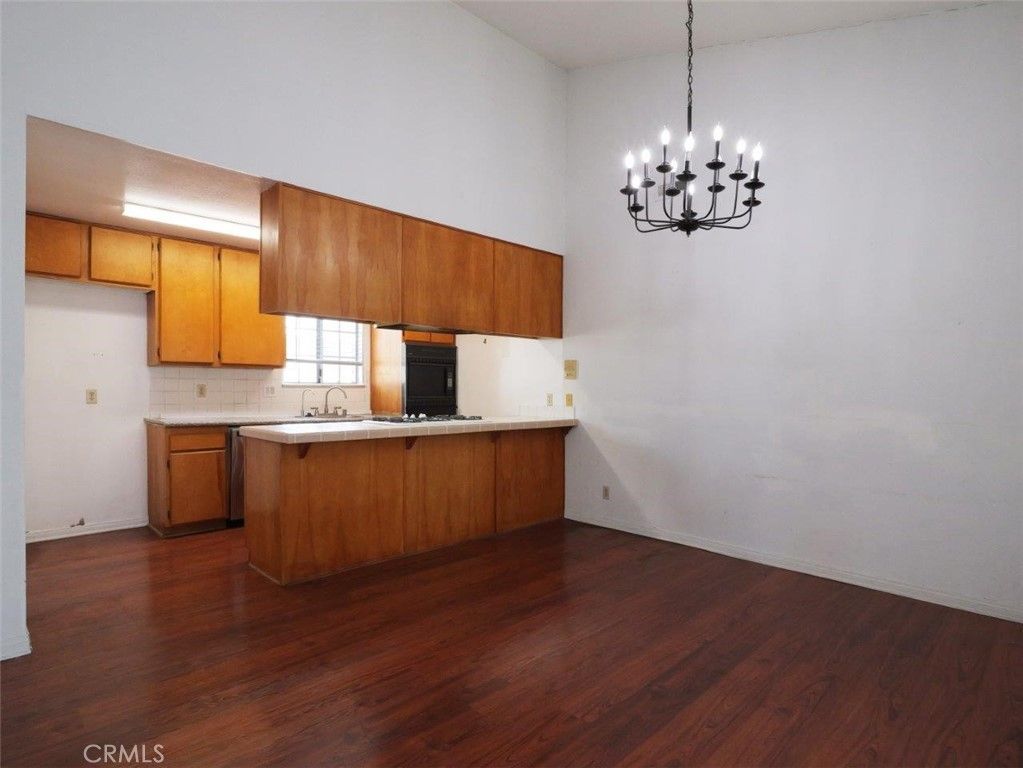 Image 8 of property listing at 3815 W 190th Street, Torrance, CA 90504