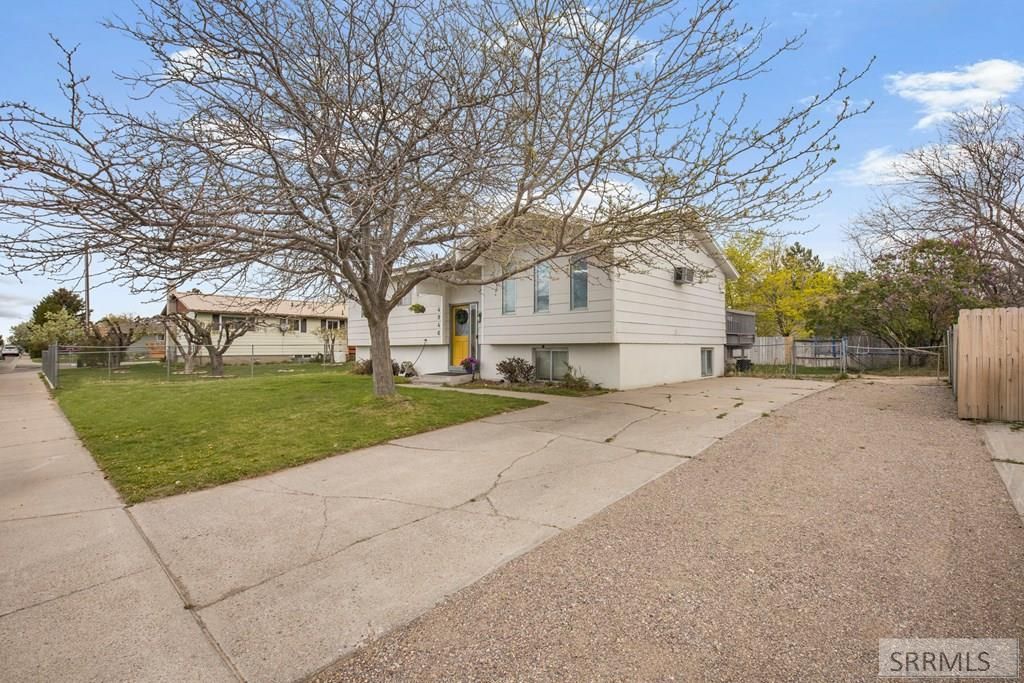 Image 3 of property listing at 4946 Galena Street, Chubbuck, ID 83202