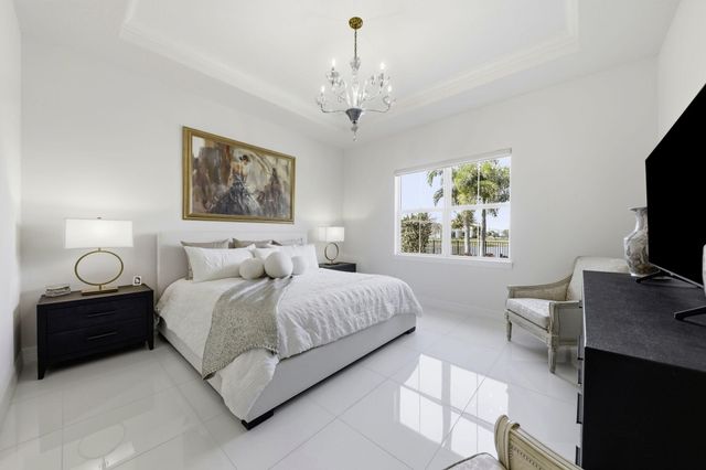 10332 Northbrook Circle, Palm Beach Gardens, FL 33412