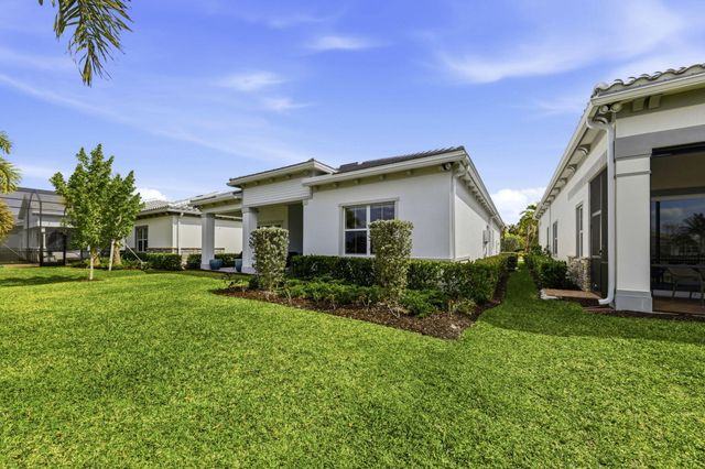 10332 Northbrook Circle, Palm Beach Gardens, FL 33412
