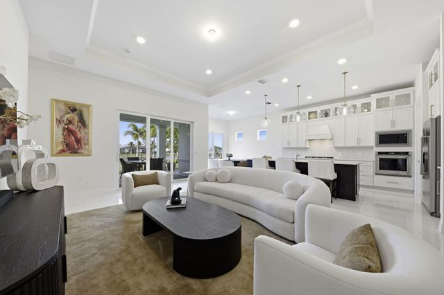 10332 Northbrook Circle, Palm Beach Gardens, FL 33412