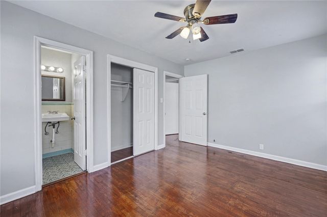 4909 Holmes Dr, Corpus Christi, TX 78411