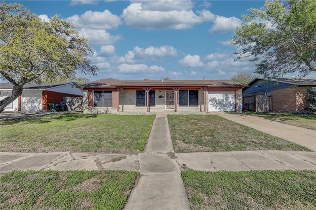 4909 Holmes Dr, Corpus Christi, TX 78411