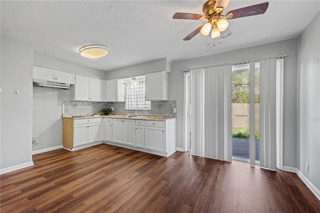 4909 Holmes Dr, Corpus Christi, TX 78411