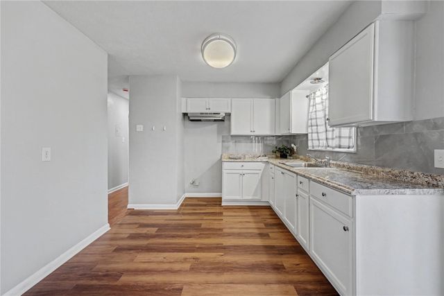 4909 Holmes Dr, Corpus Christi, TX 78411