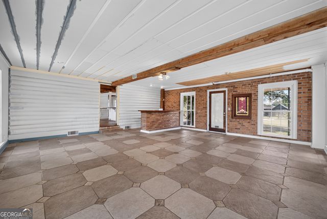 890 Fairplay Drive, Social Circle, GA 30025
