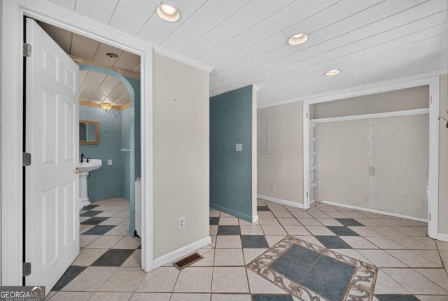 890 Fairplay Drive, Social Circle, GA 30025