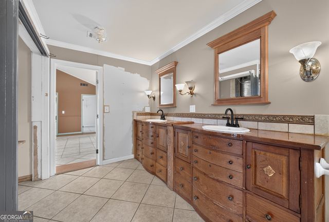 890 Fairplay Drive, Social Circle, GA 30025