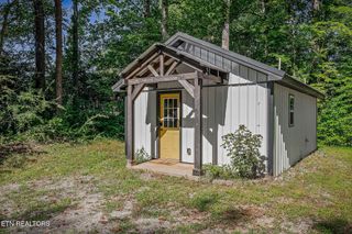 3247 Moodyville Rd, Byrdstown, TN 38549